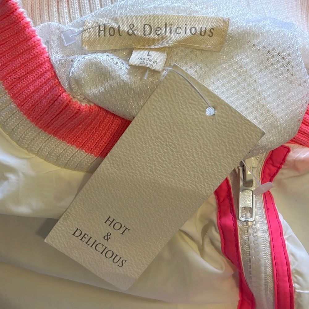 Hot & Delicious Barbie Spacesuit Large NWT - Picture 5 of 5